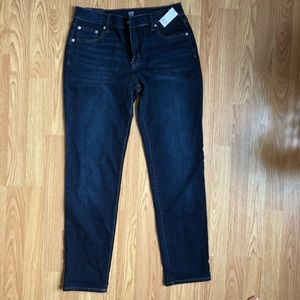 Gap Girlfriend Mid Rise Jeans